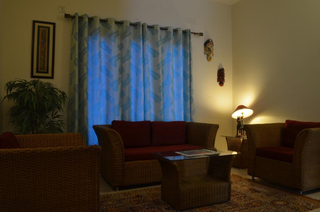 Luxtay Suites Бангалор Экстерьер фото